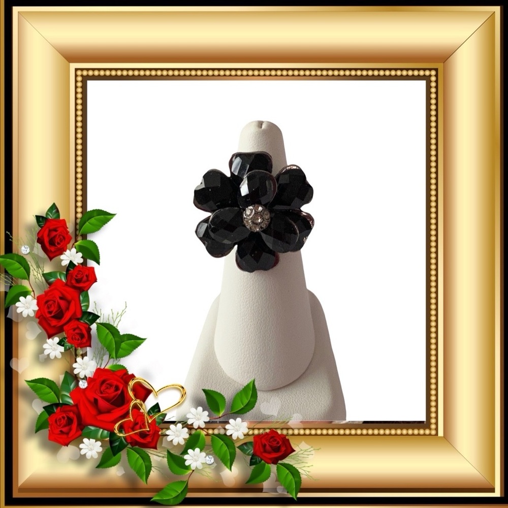 Elegant Black Flower Ring NWOT